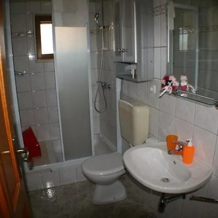 In With Sea View, Balcony, Air Conditioning, Wi-fi *